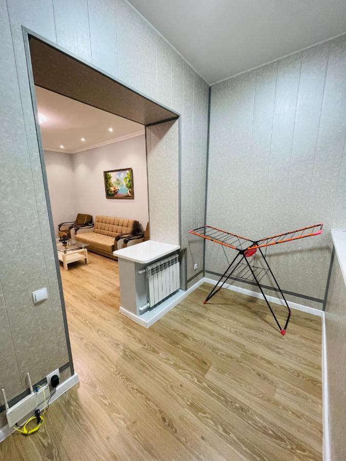 Amir Temur Apartment In Center After Renovation Tashkent Exterior photo